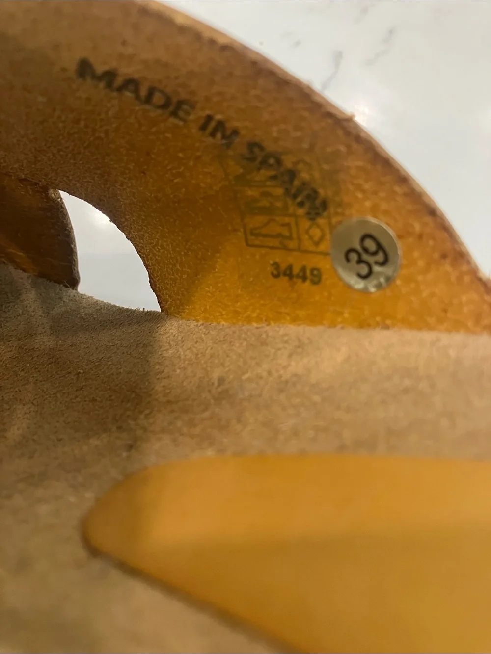 Yokono Made in Spain Women’s Mustard Leather Wedge Cork Heel Sandals Sz 29- EUC